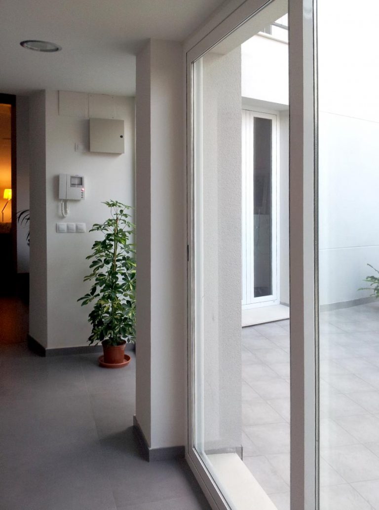 Casa de Pepa & César - Contrastes Arquitectura